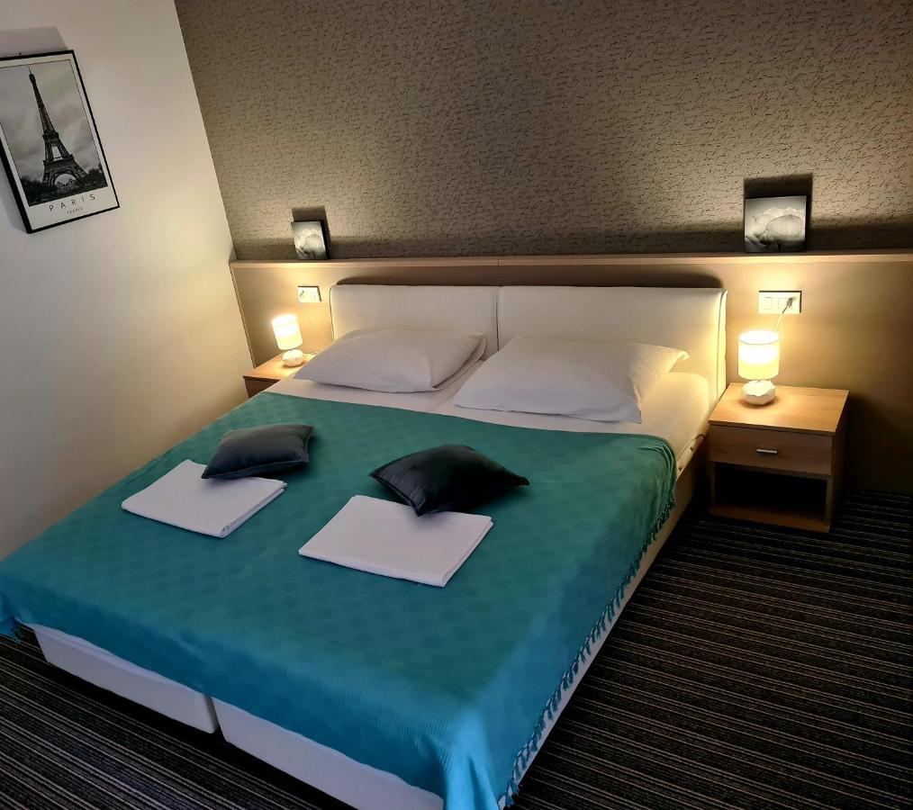 Bonitos, Sobe-Rooms Славонски-Брод Экстерьер фото